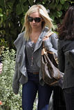 th_11355_ashleytisdaleoutinwesthollywoodtikipetercelebritycity001_123_398lo.jpg