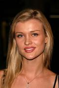th_37730_joannakrupa0147xu_122_452lo.jpg