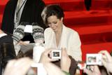 th_97526_Celebutopia-Angelina_Jolie-The_curious_case_of_Benjamin_Button_premiere_in_Berlin-61_122_763lo.jpg